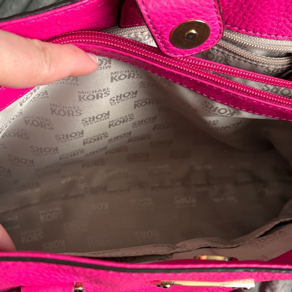 Michael Kors Fuchsia Tote and Wallet Set - Picture 12 of 14